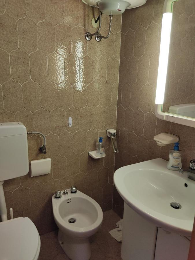 شقة La Casa Di Gio براتو نيفوسو المظهر الخارجي الصورة